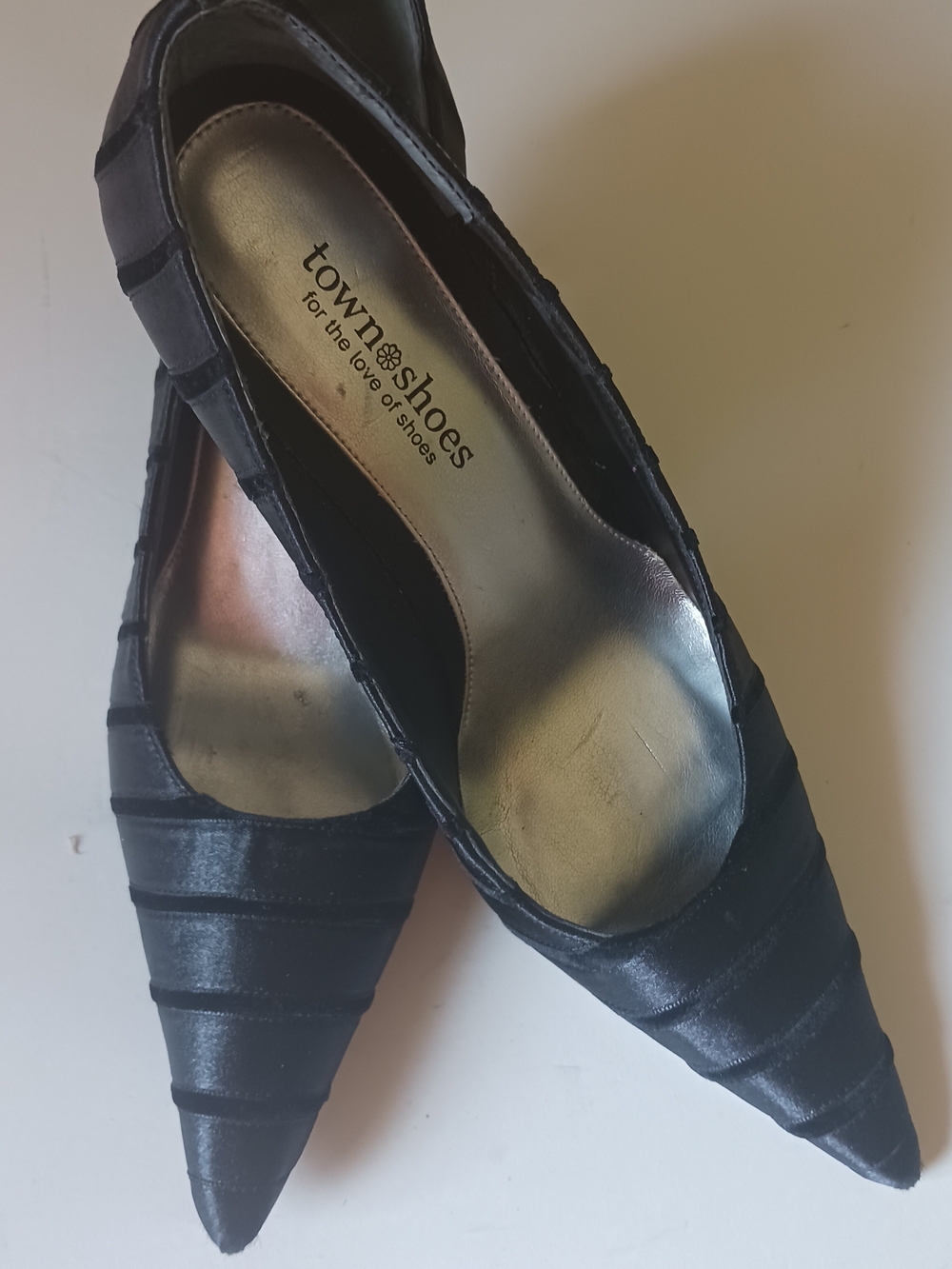 Town Shoes Black Pointed Toe Women's